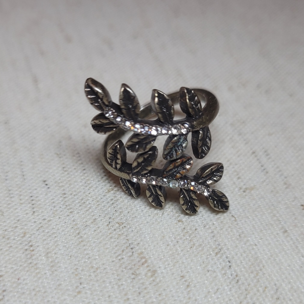 Chloe + Isabel Sunset Vista Pave Wrap Ring